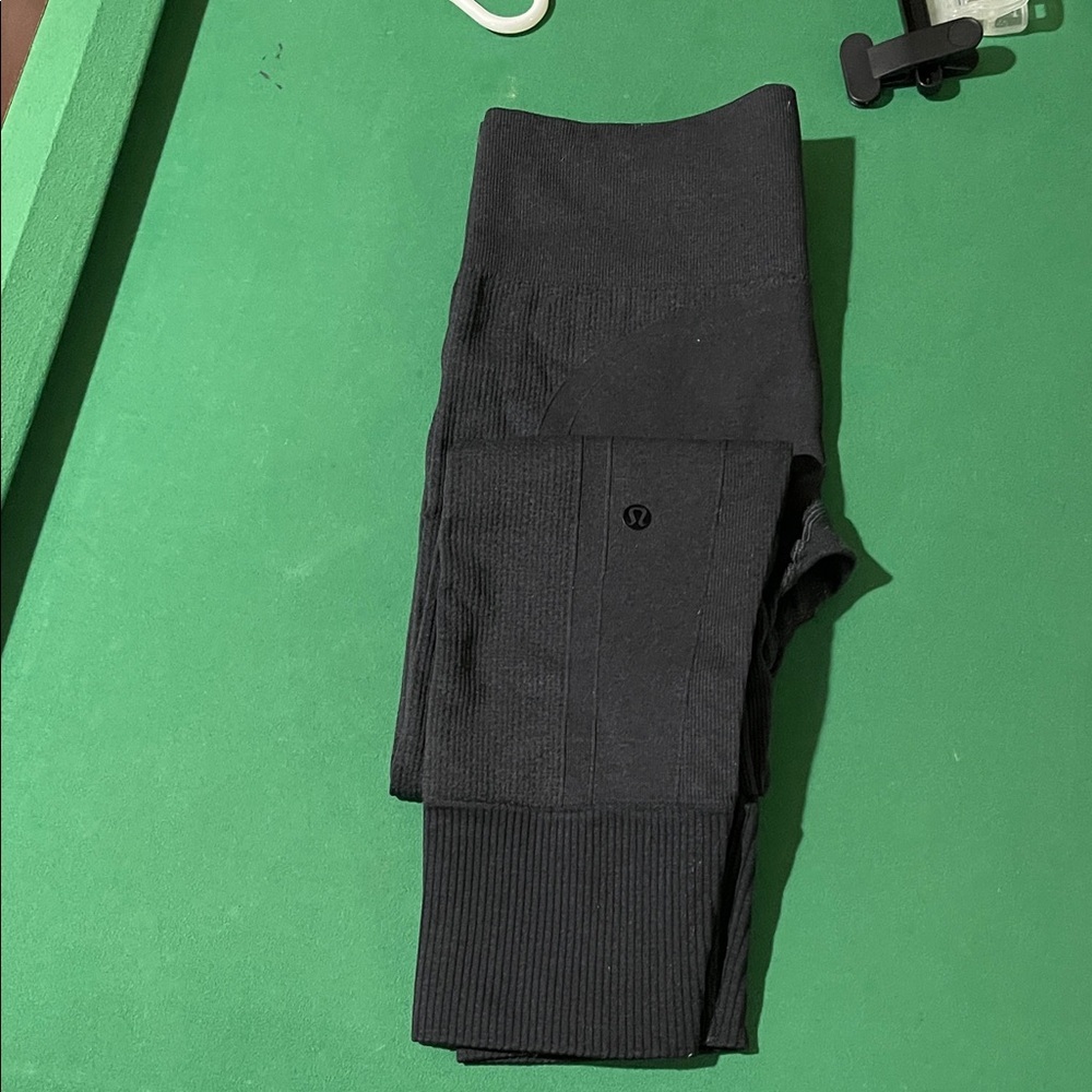 Lululemon Athletica Ebb To Street pant, Dark Gray Heathered Wren Leggings SZ 6 - Picture 11 of 12